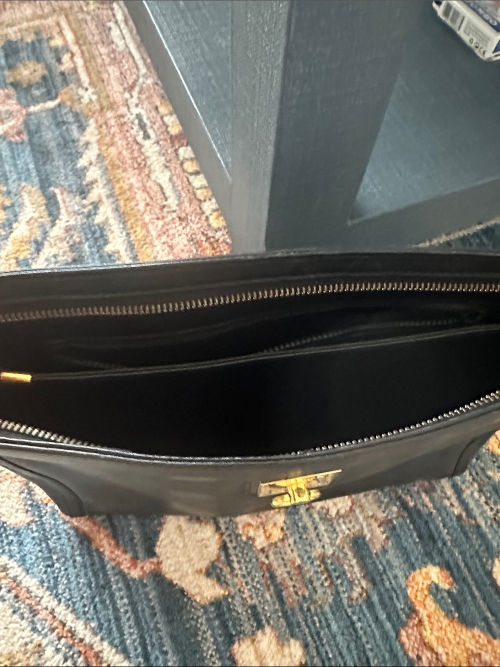 Celine Black Leather clutch with Gold-Tone Lock - Picture 4 of 5